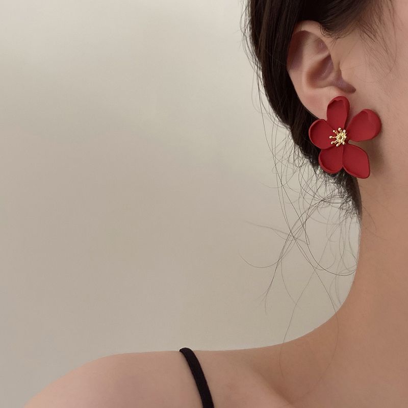 Fashion Flower Alloy Stoving Varnish Women's Ear Studs 1 Pair