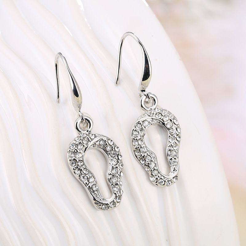 1 Pair Fashion U Shape Alloy Inlay Rhinestones Women's Drop Earrings