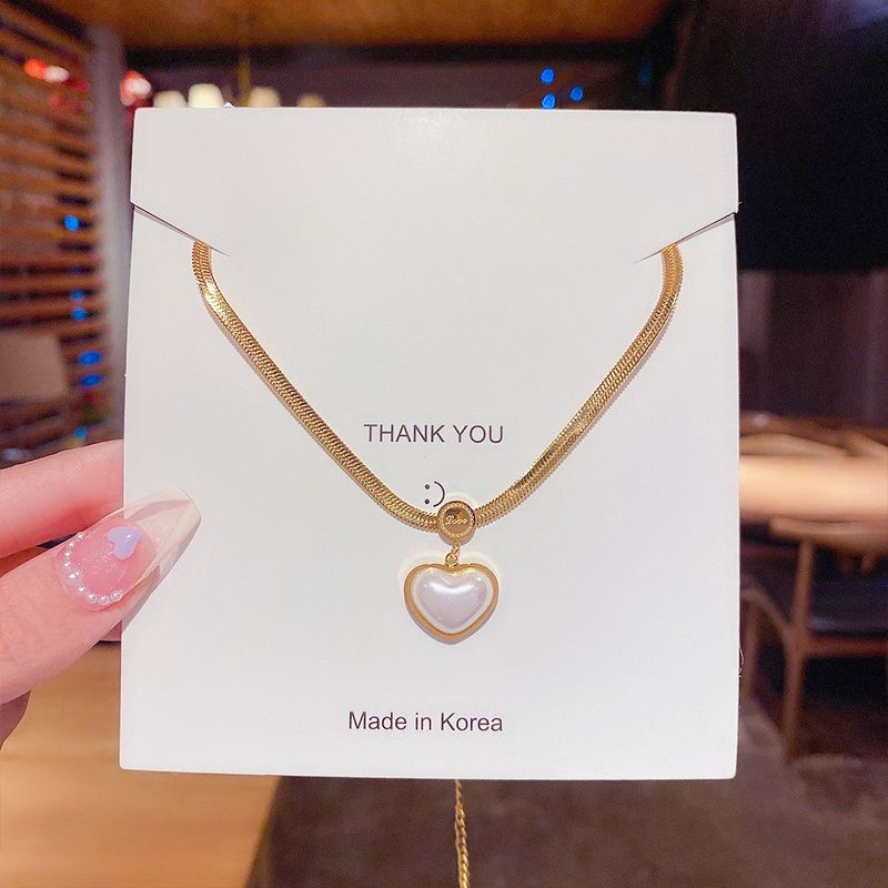 Korean Style Heart Shape Artificial Pearl Titanium Steel Inlaid Gold Pendant Necklace 1 Piece
