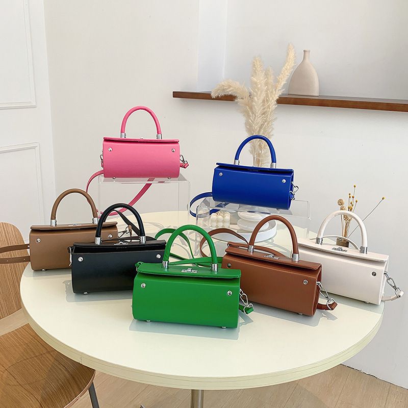 Women's Medium All Seasons Pu Leather Solid Color Fashion Square Lock Clasp Handbag