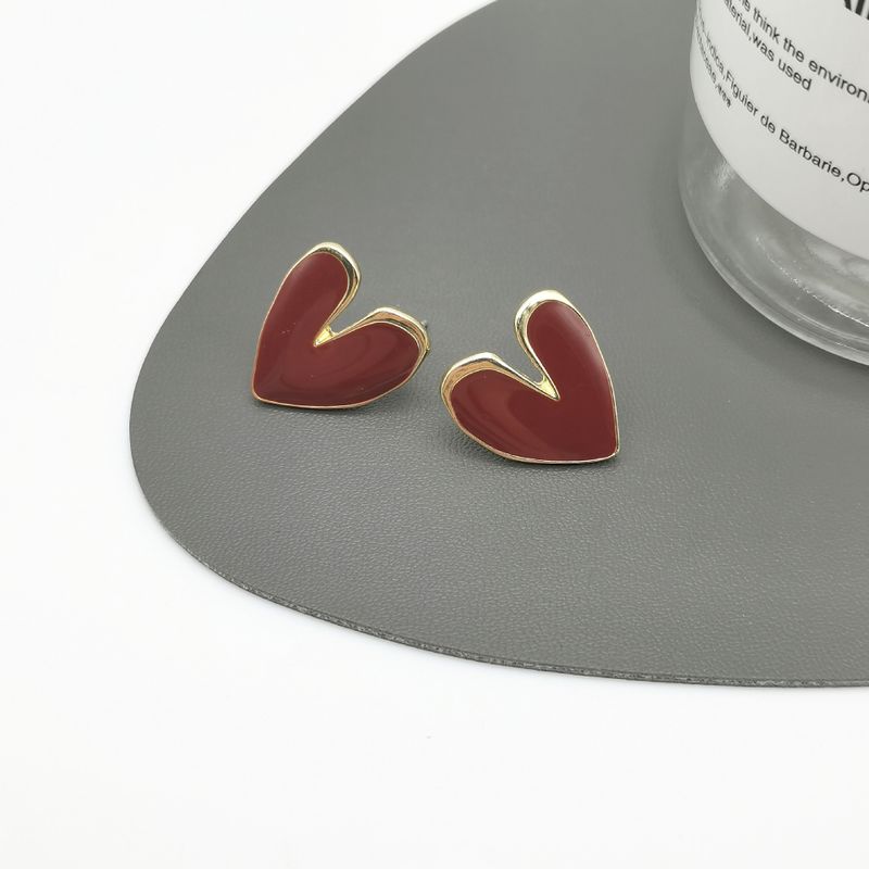 1 Pair Fashion Heart Shape Alloy Women's Ear Studs