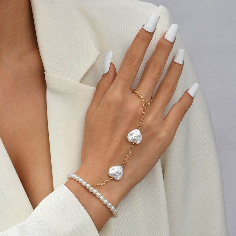 1 Stück Mode Herzform Arylic Imitation Perlen Überzug Damen Armbänder