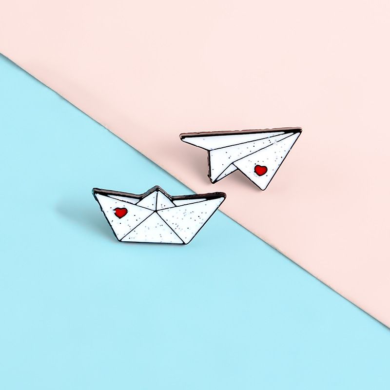 Fashion Heart Shape Paper Airplane Ship Alloy Enamel Plating Unisex Brooches