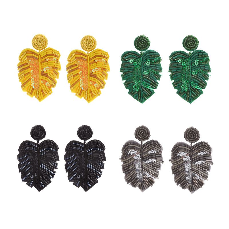 1 Pair Fashion Leaf Seed Bead Handmade Women's Drop Earrings