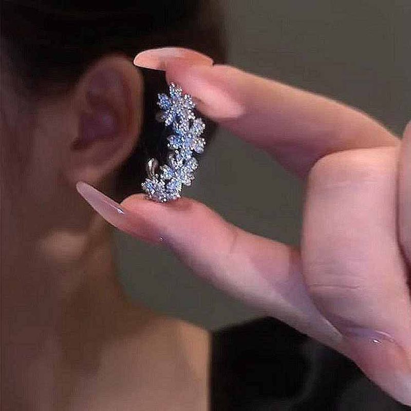 Mode Sucré Fleur Alliage Diamant Pierres Précieuses Artificielles Femmes Des Boucles D'oreilles