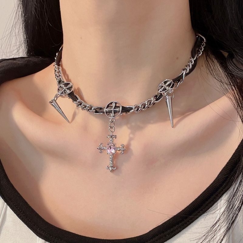 1 Pieza Moda Cruzar Aleación Embutido Diamantes De Imitación Mujeres Collar