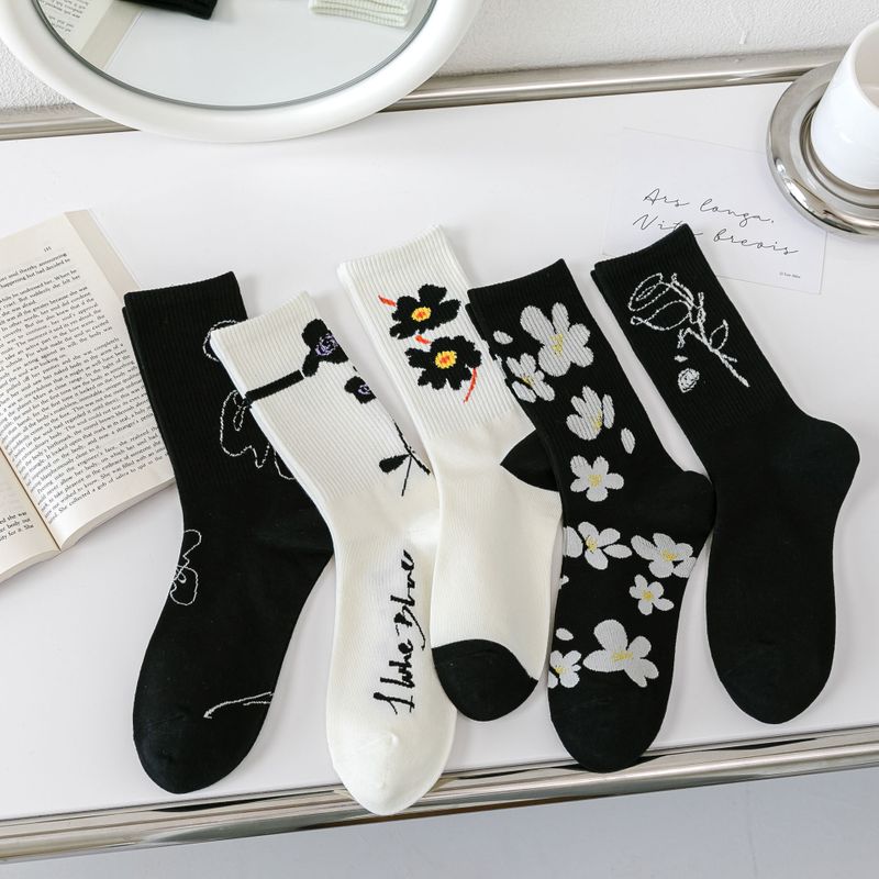 Women's Casual Flower Nylon Cotton Jacquard Crew Socks A Pair