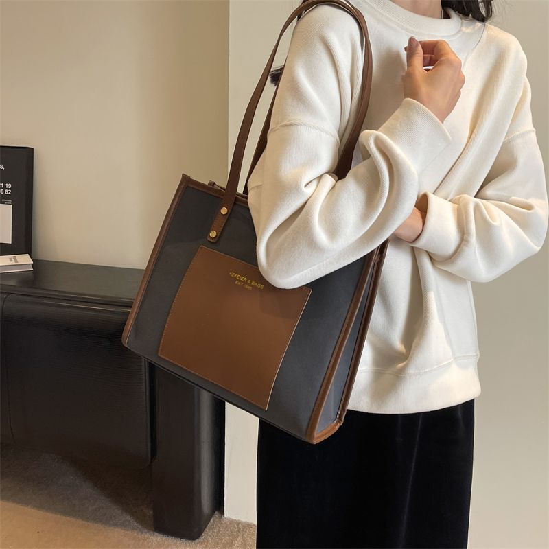 Women's All Seasons Canvas Letter Color Block Square Preppy Style Classic Style Streetwear Sewing Thread Square Zipper Shoulder Bag