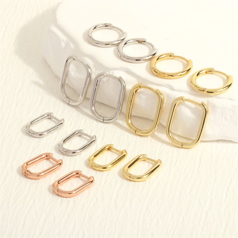 1 Paar Einfacher Stil U-form Runden Überzug Kupfer 18 Karat Vergoldet Reif Ohrringe