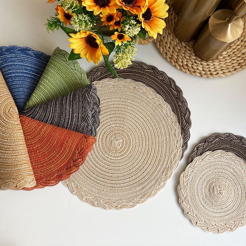 European-style Three-strand Braid Imitation Cotton Yarn Round Placemat Household Decoration Heat Proof Mat Hand-woven Polyester Non-slip Table Cap Pad