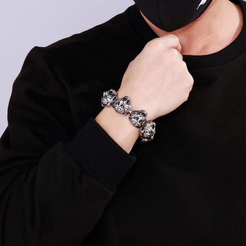 Hip-hop Retro Solid Color Titanium Steel Stoving Varnish Men's Bracelets