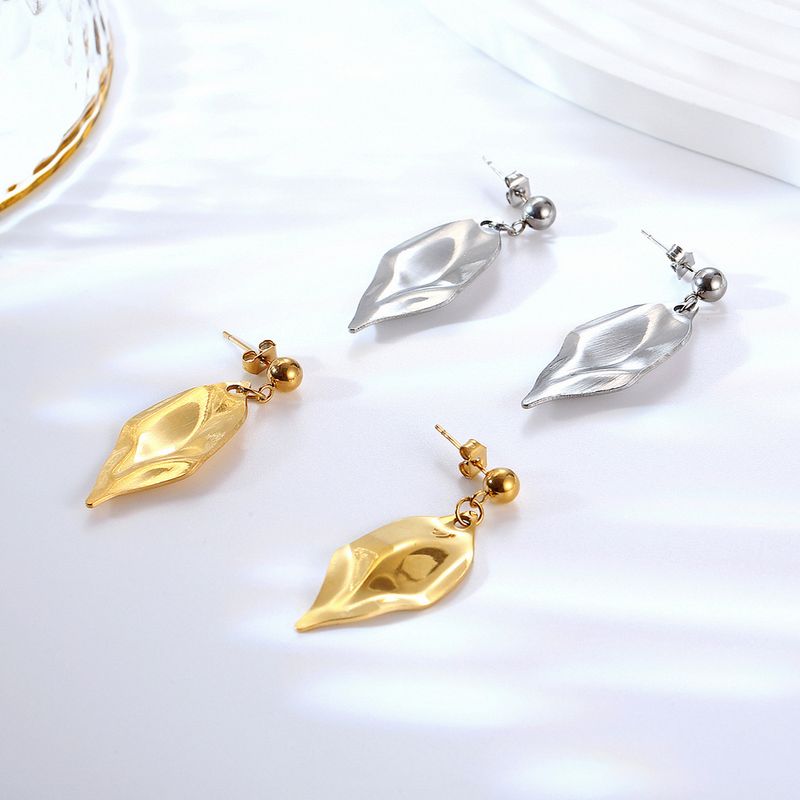 1 Pair Elegant Lady Leaf Plating 304 Stainless Steel 18K Gold Plated Drop Earrings