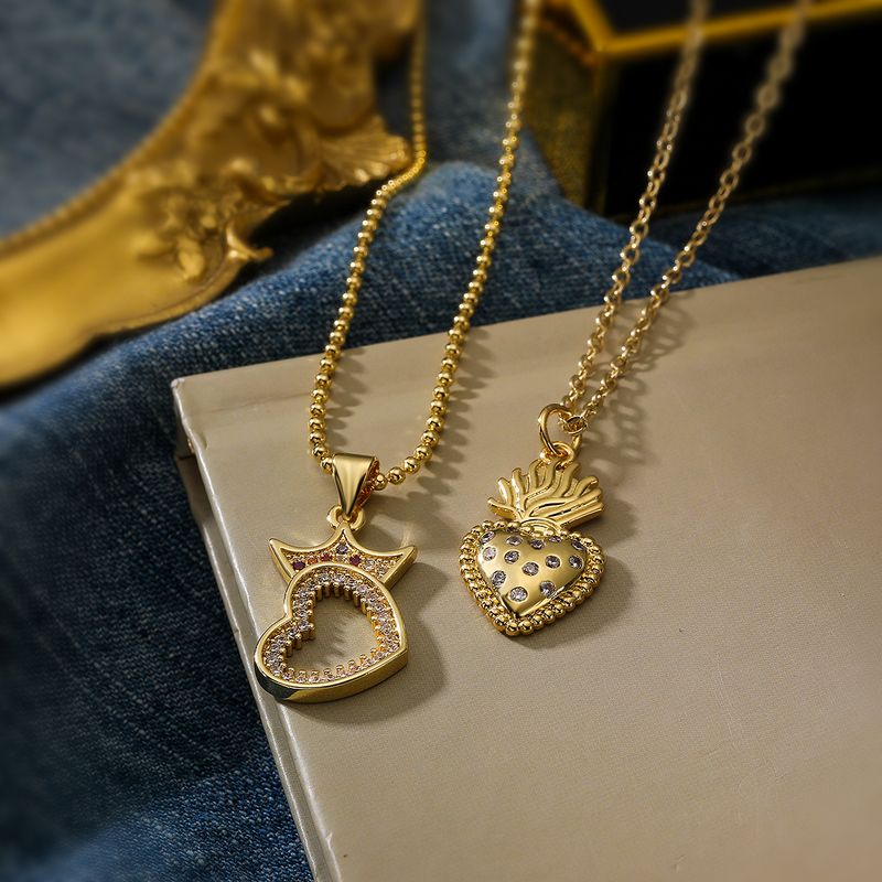 Simple Style Commute Heart Shape Crown Copper 18k Gold Plated Zircon Pendant Necklace In Bulk