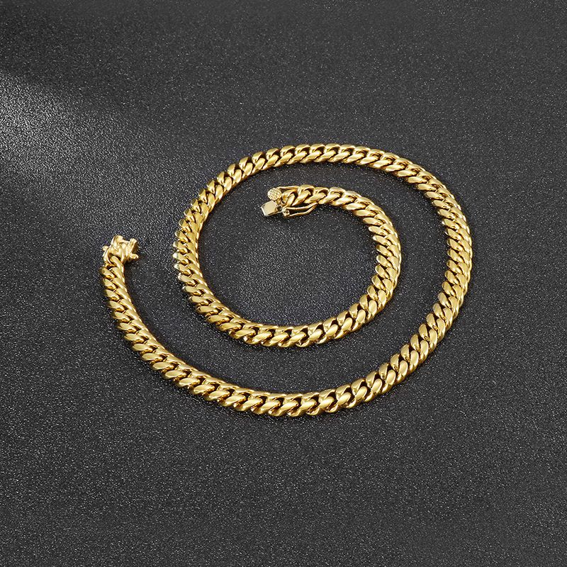 Acero Titanio Chapados en oro de 18k Estilo Simple Pulido Cadena Color Sólido Collar