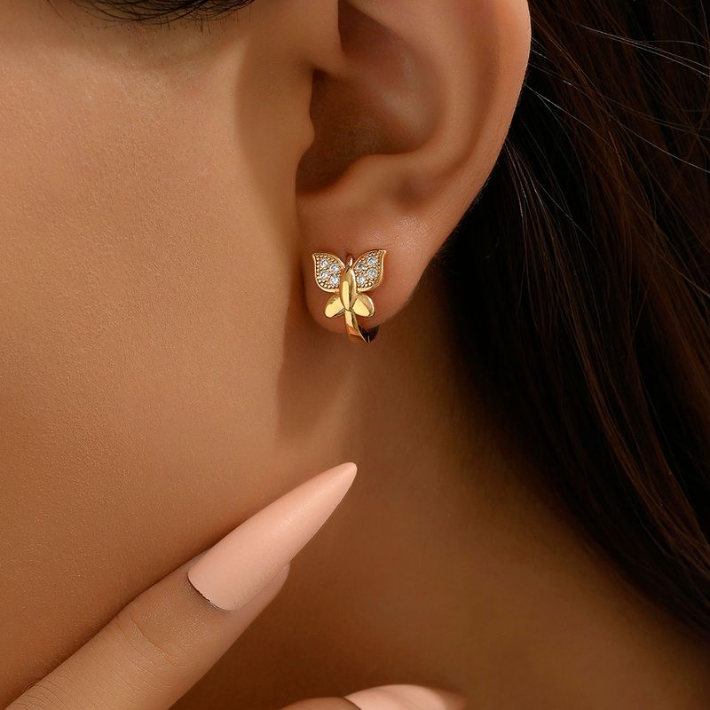 1 Par Lindo Dulce Brillante Mariposa Lentejuelas Embutido Aleación De Cobre Circón Chapados en oro de 18k Pendientes