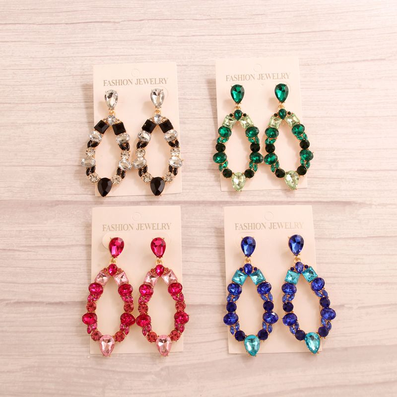 1 Paire Rétro Exagéré Rond Évider Incruster Alliage Cristal Strass Boucles D'oreilles