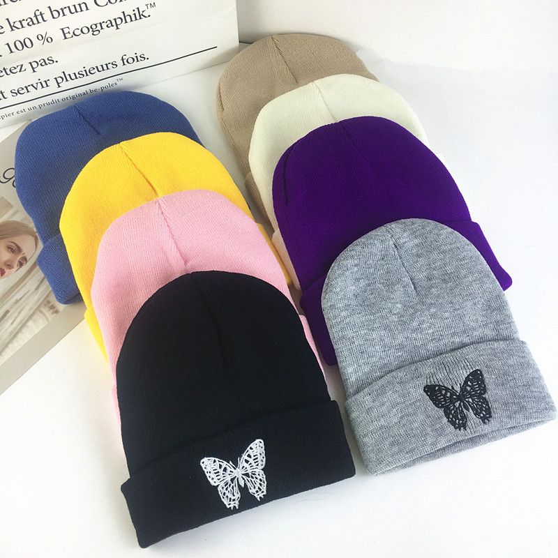 Unisex Basic Butterfly Embroidery Eaveless Wool Cap