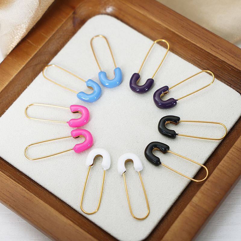 1 Pair Vintage Style Solid Color Enamel Plating Titanium Steel 18k Gold Plated Ear Studs