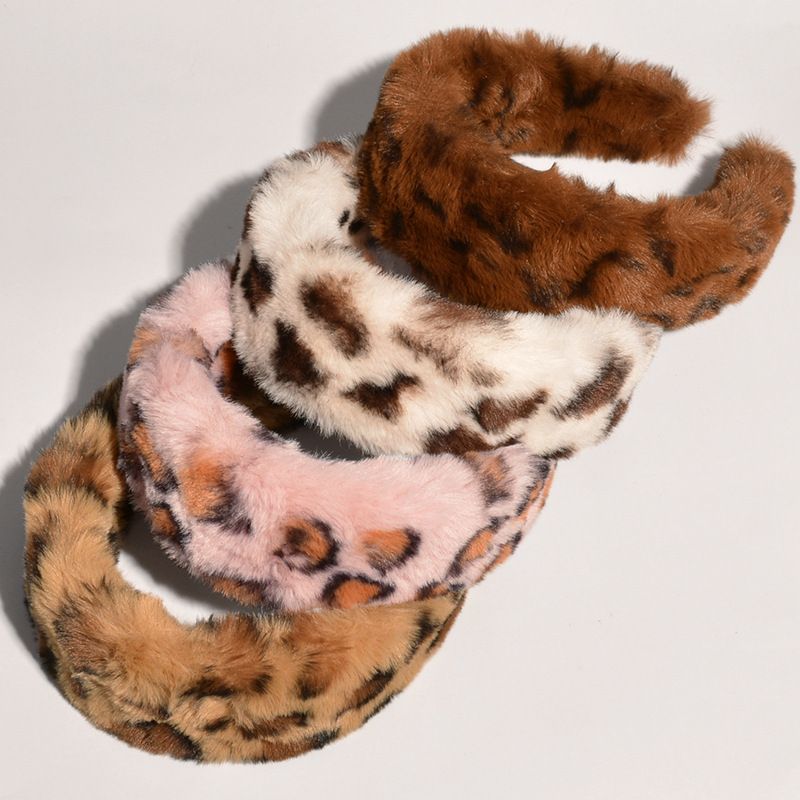 Retro Leopard Plush Hair Band