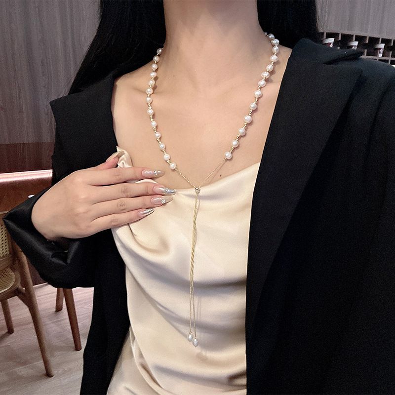 Elegant Runden Süßwasserperle Messing Perlen Pulloverkette