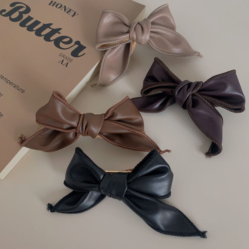 Women's Simple Style Bow Knot Pu Leather Braid Hair Clip
