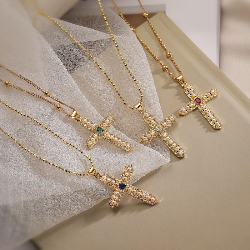 Römischer Stil Pendeln Kreuzen Kupfer Überzug Inlay Perle Zirkon 18 Karat Vergoldet Halskette Mit Anhänger