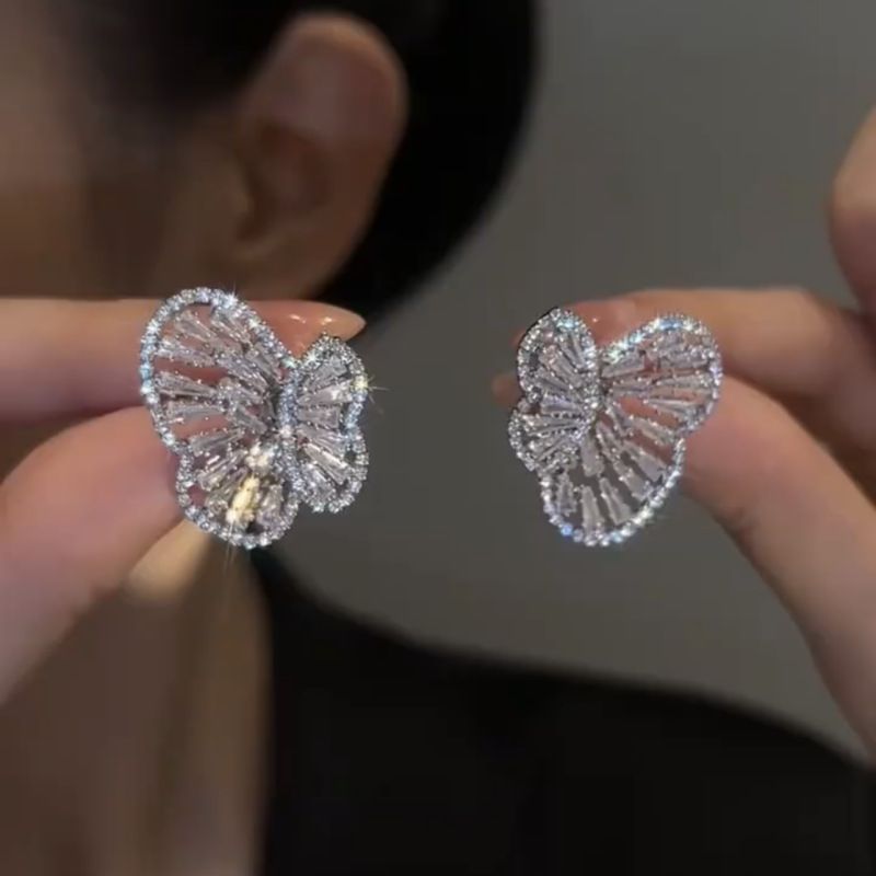 1 Pair Elegant Lady Butterfly Plating Inlay Alloy Zircon Ear Studs
