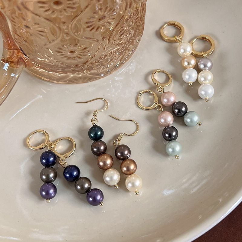 1 Paire Style Vintage Rond Placage Shell Perles Plaqué Or Boucles D'oreilles