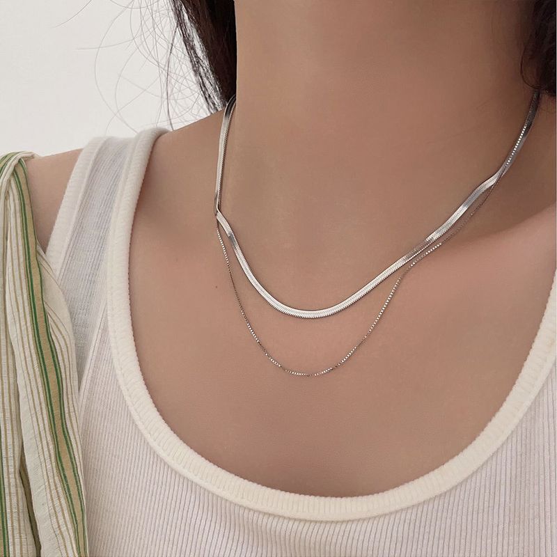 Simple Style Classic Style Solid Color Sterling Silver Plating White Gold Plated Necklace