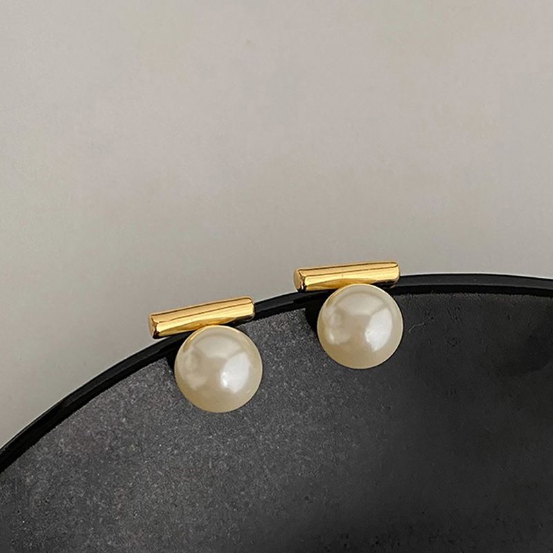 1 Pair Sweet Shiny Pearl Plating Sterling Silver Silver Plated Ear Studs