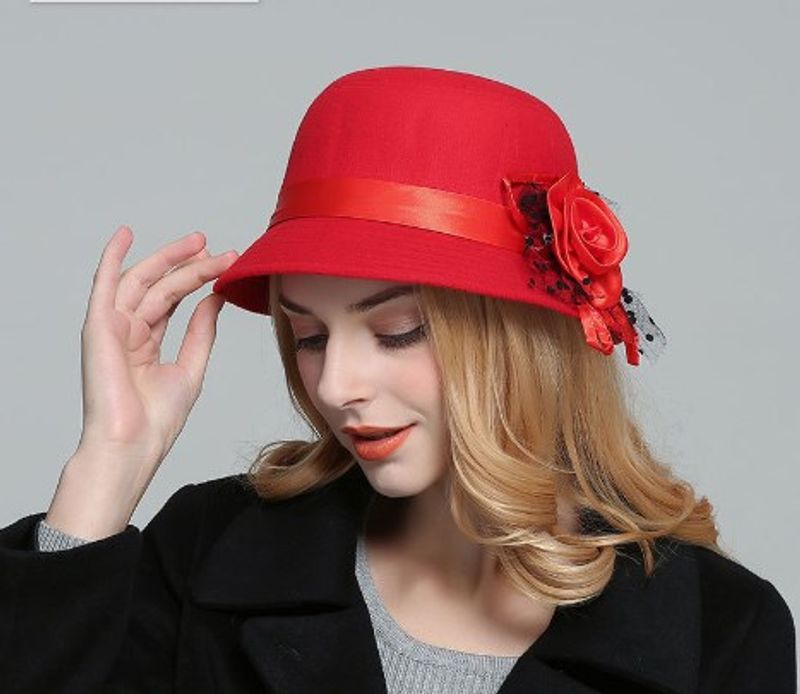 Women's Casual Elegant Retro Flower Wide Eaves Fedora Hat