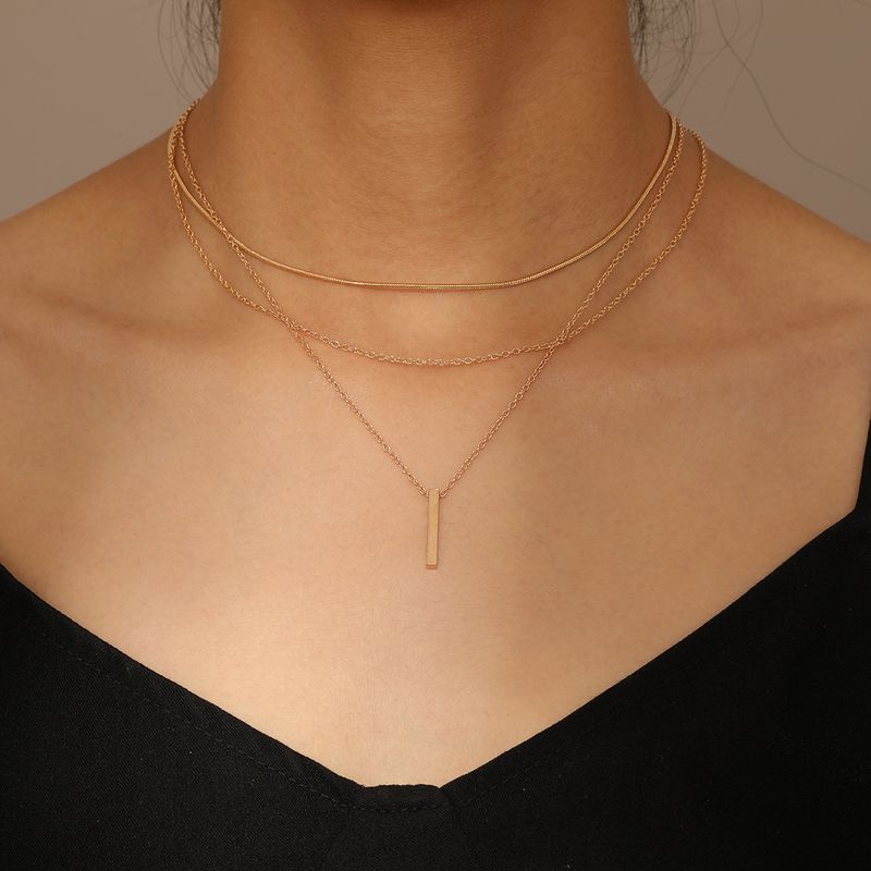 Simple Style Geometric Solid Color Alloy Plating Women's Pendant Necklace