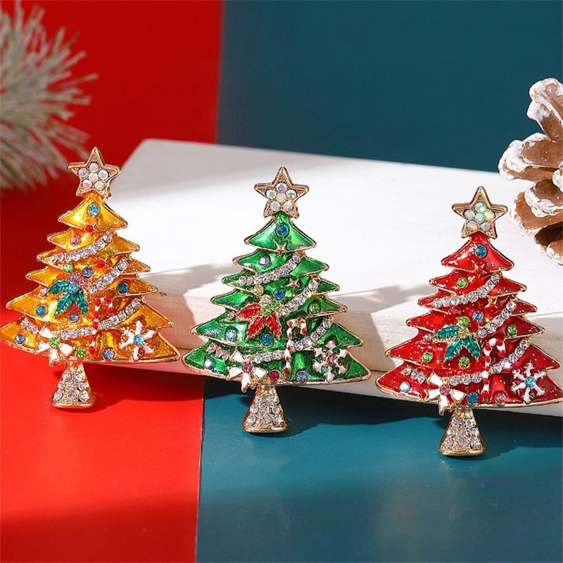 Vintage Style Christmas Tree Alloy Unisex Brooches