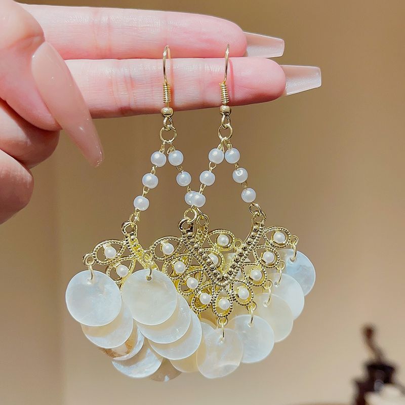 1 Pair Simple Style Classic Style Round Beaded Copper Drop Earrings