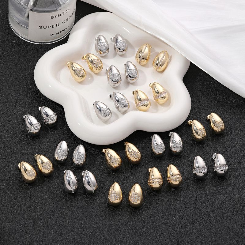 1 Pair Elegant Luxurious Heart Shape Flower Snowflake Polishing Plating Inlay Copper Zircon 18k Gold Plated Ear Studs