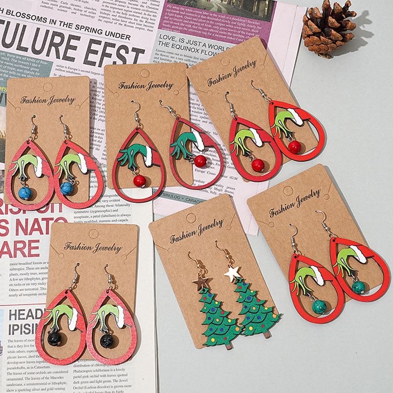 1 Pair Christmas Classic Style Streetwear Christmas Tree Wood Turquoise Drop Earrings