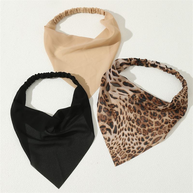 Vacation Modern Style Leopard Cloth Scarf