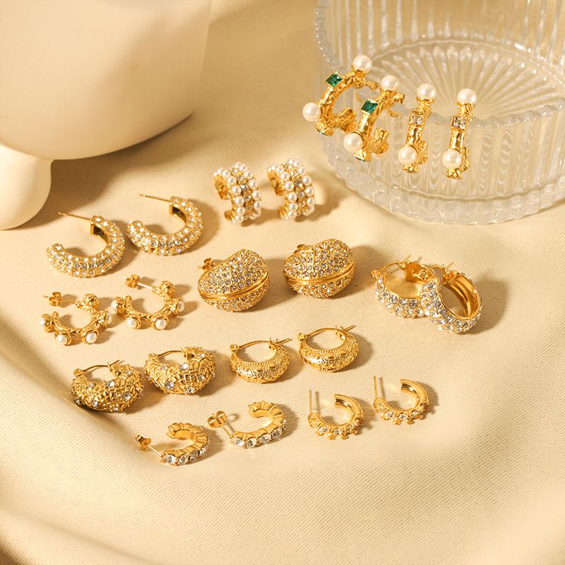 1 Par Estilo Vintage Ronda Enchapado Embutido Acero Inoxidable 304 Diamantes De Imitación Chapados en oro de 18k Aretes