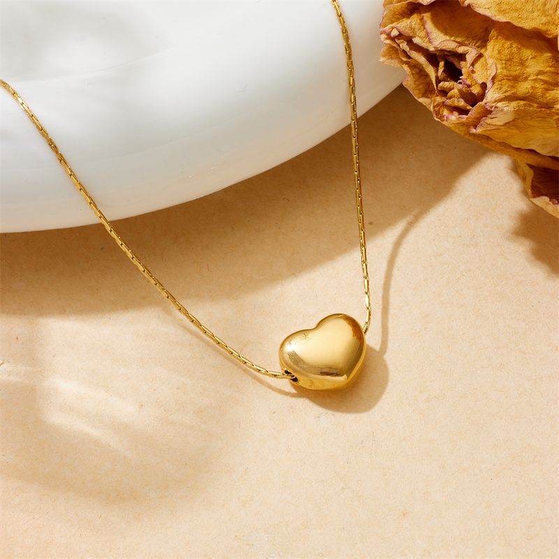 Acero Titanio Chapados en oro de 18k Elegante Enchapado Forma De Corazón Collar Colgante