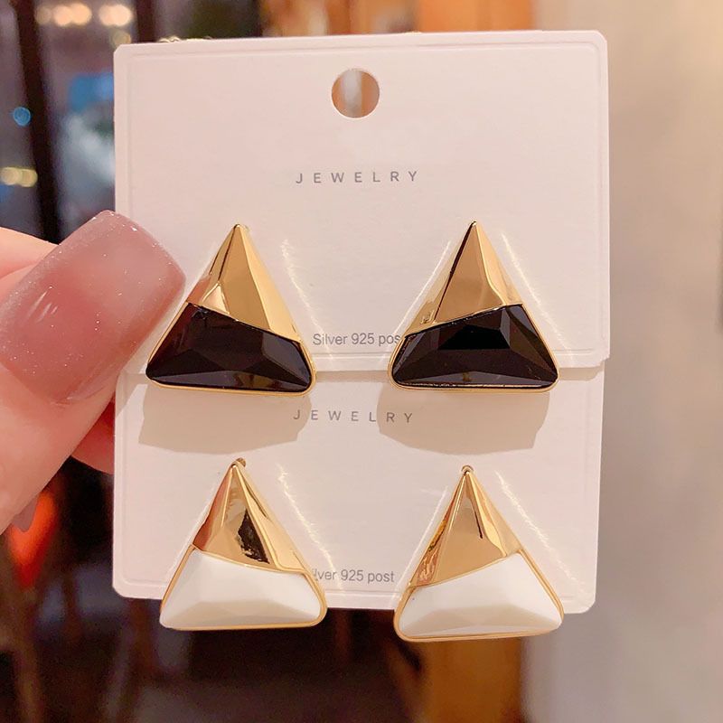 1 Paire Style Vintage Triangle Bloc De Couleur Placage Résine Le Cuivre Plaqué Or 14k Boucles D'oreilles