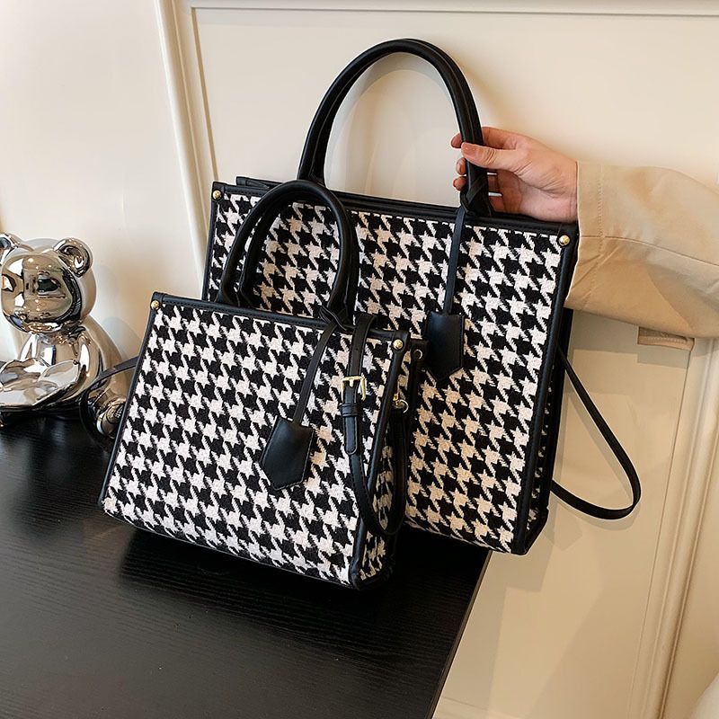 Women's All Seasons Pu Leather Printing Elegant Classic Style Square Zipper Shoulder Bag Tote Bag