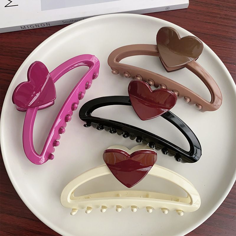 Simple Style Heart Shape Plastic Hair Claws