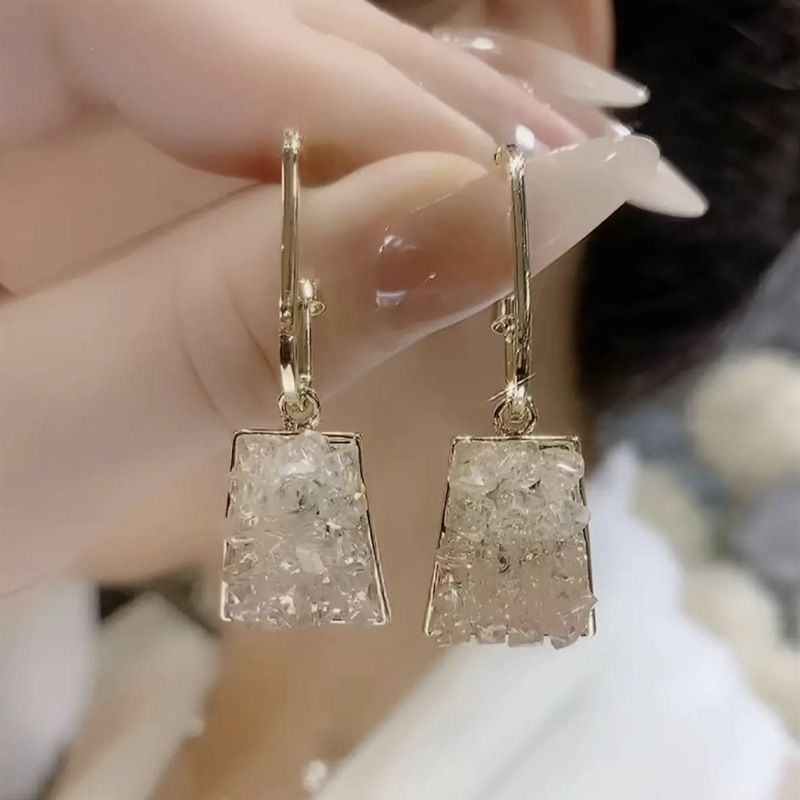 1 Pair Casual Gradient Color Rhombus Inlay Alloy Crystal Drop Earrings