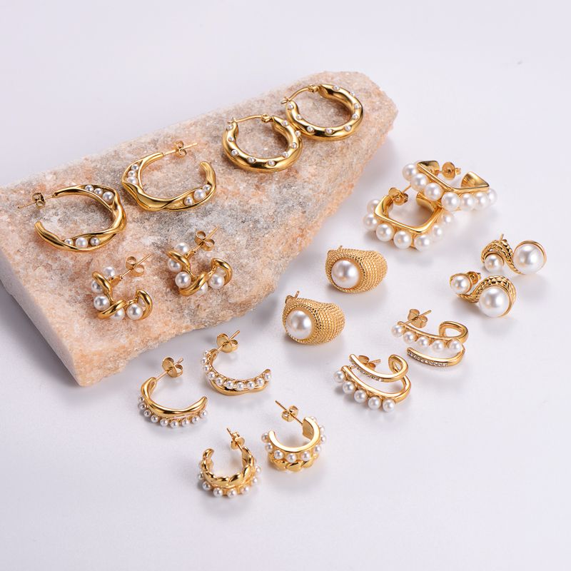 1 Pair Simple Style Solid Color Plating 304 Stainless Steel Pearl 18K Gold Plated Ear Studs