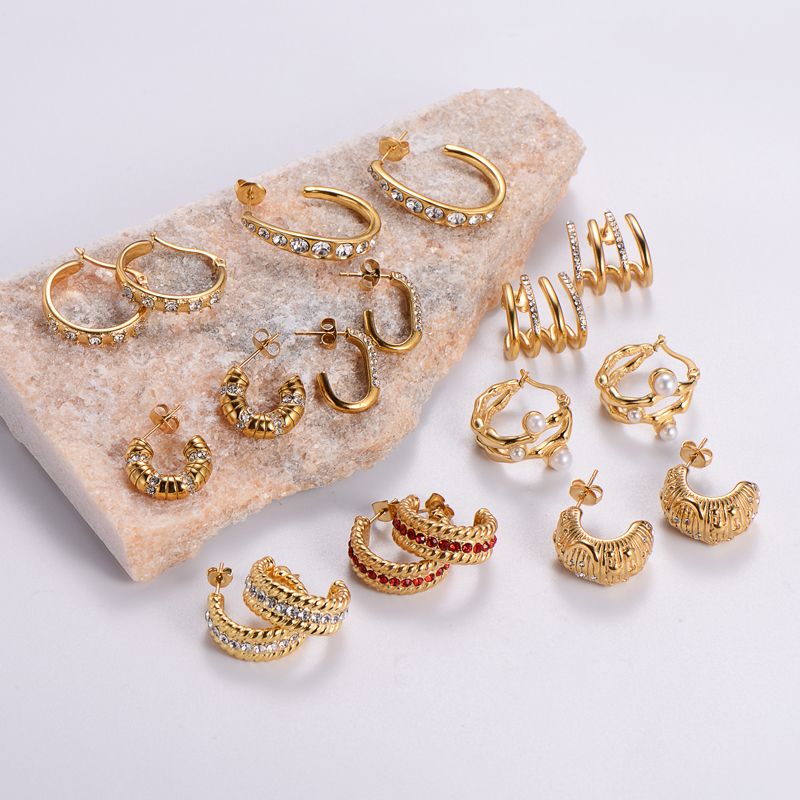 1 Pair Simple Style Color Block Plating Inlay 304 Stainless Steel Rhinestones Pearl 18K Gold Plated Ear Studs