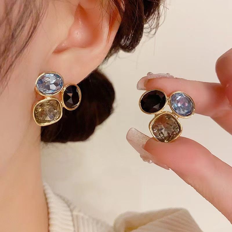 1 Pair Elegant Irregular Plating Inlay Alloy Rhinestones Gold Plated Ear Studs