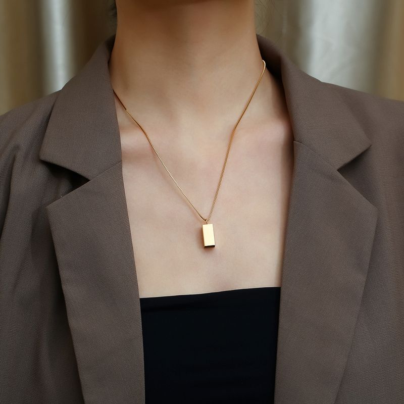 304 Stainless Steel 18K Gold Plated Simple Style Commute Plating Solid Color Pendant Necklace