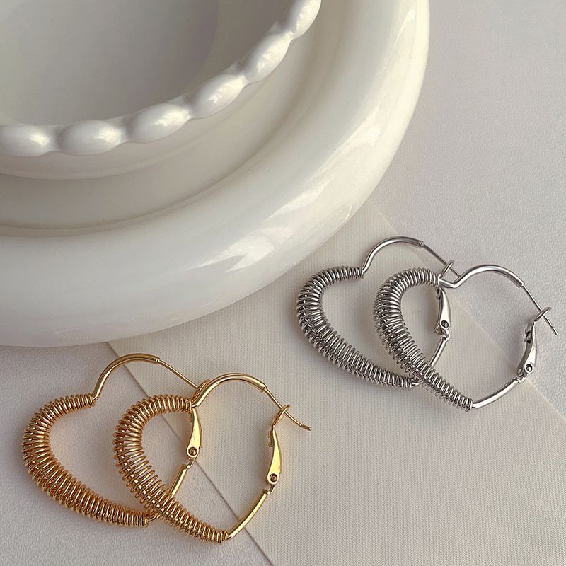 1 Piece Elegant Sweet Heart Shape Plating Copper 18k Gold Plated White Gold Plated Hoop Earrings