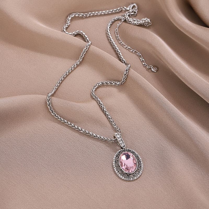 Sweet Geometric Oval Silver Plated Zircon Alloy Wholesale Pendant Necklace