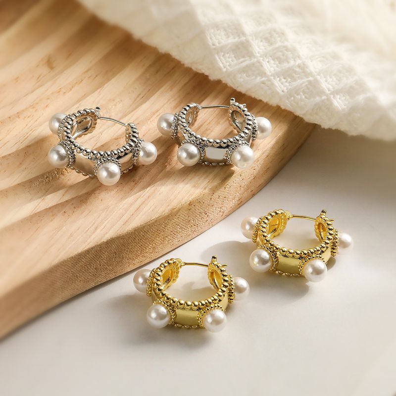 1 Pair Simple Style Geometric Color Block Plating Inlay Copper Pearl 18k Gold Plated Hoop Earrings